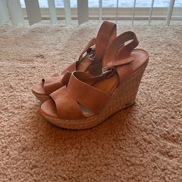 Michael Kors Cream Peep Toe Espadrilles With Ankle Straps Size 7.5 - Picture 1 of 7